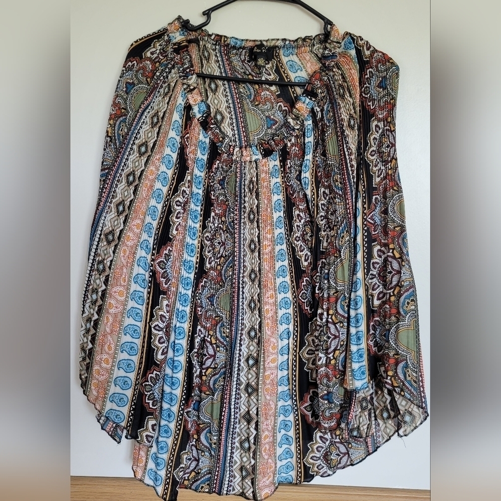 Melissa Paige Women's Pleated Bell Sleeve Tunic Size Large - Picture 1 of 6